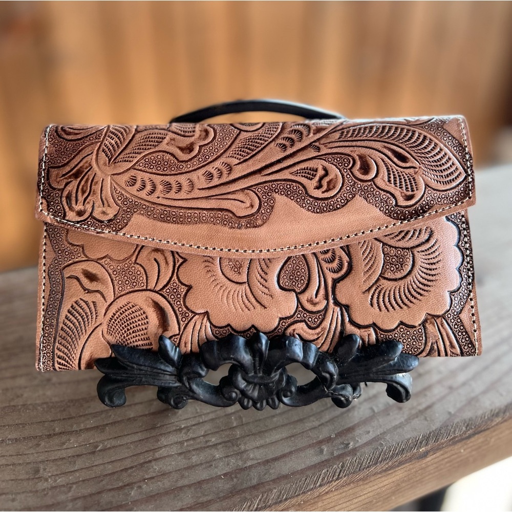 New Hand-tooled genuine Leather Wallet Floral flap tan brown made USA western